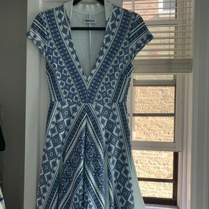 Beautiful Pencey Deep V dress